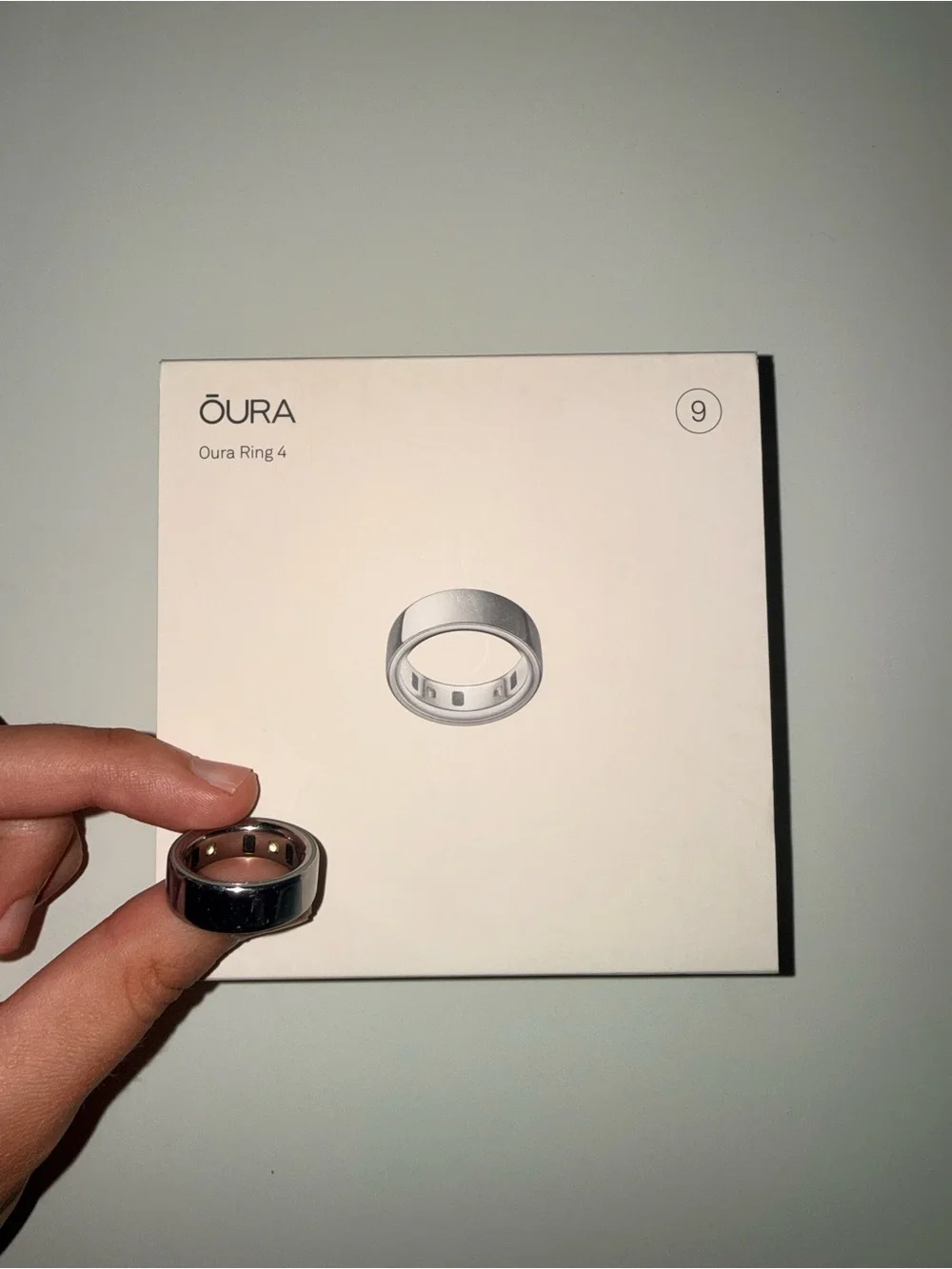 Oura Ring 4 - Polished Silver Finish
